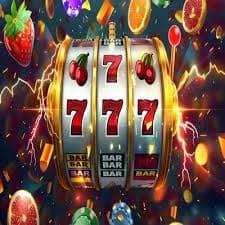 Tampilan platform storebet77 di smartphone untuk pengguna Indonesia dengan fitur taruhan olahraga dan kasino